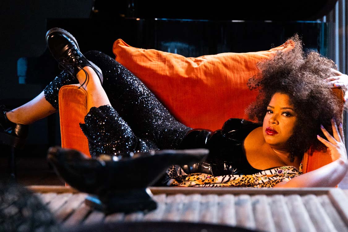 Viviane Pitaya em busca da plenitude do single “Mantra dos dias atuais”