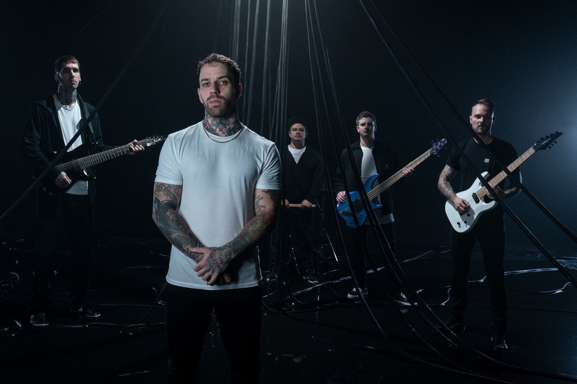 Banda francesa DVRK fará show gratuito em São Paulo no Red Star Studio