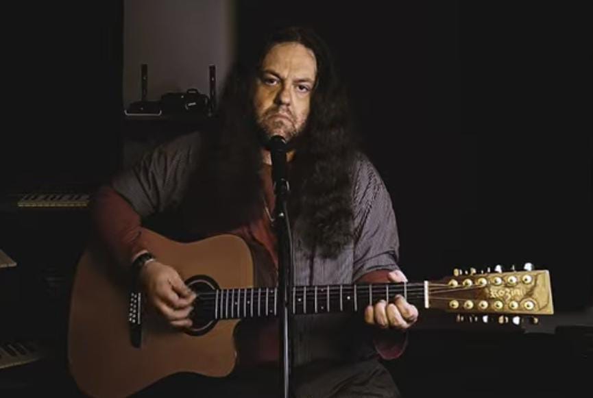 Menandro lança EP “Snow Falls” e inicia projeto conceitual previsto para 2026