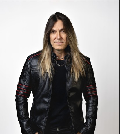 Edu Falaschi lança primeiro episódio de série em vídeo sobre seus 35 anos de carreira