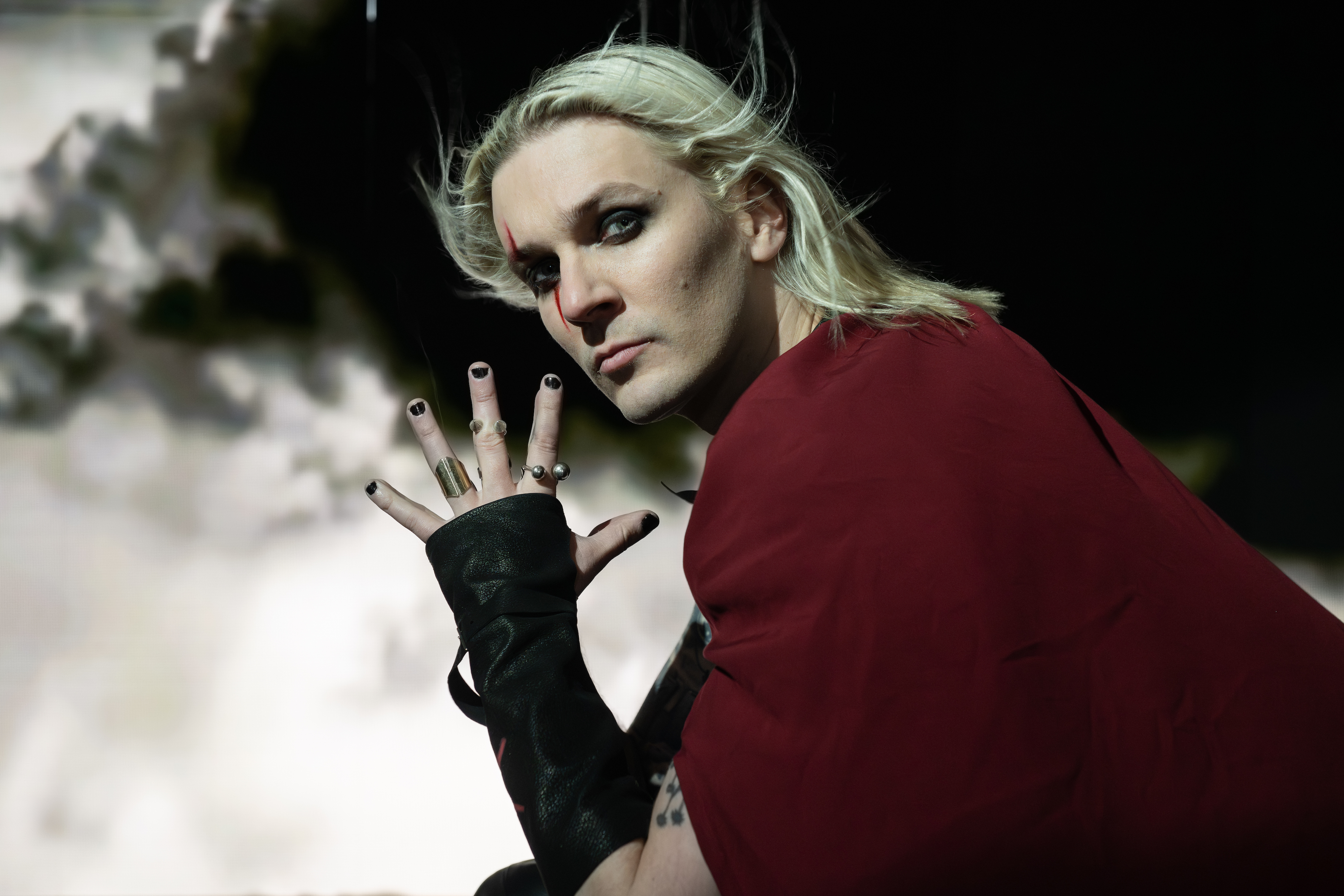 HOKKA lança single “Blackbird” e antecipa clima do álbum de estreia Via Miseria IV