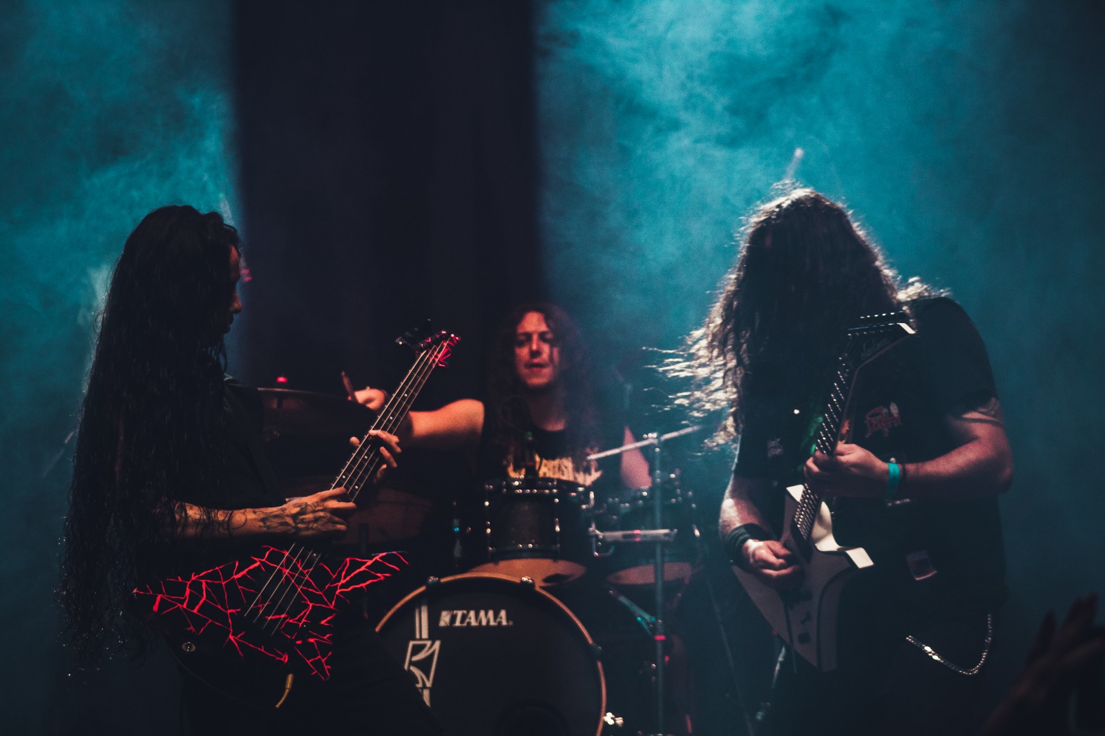 Atrocitus reforça ascensão com “Veneno” e divide palco com o In Flames em noite histórica