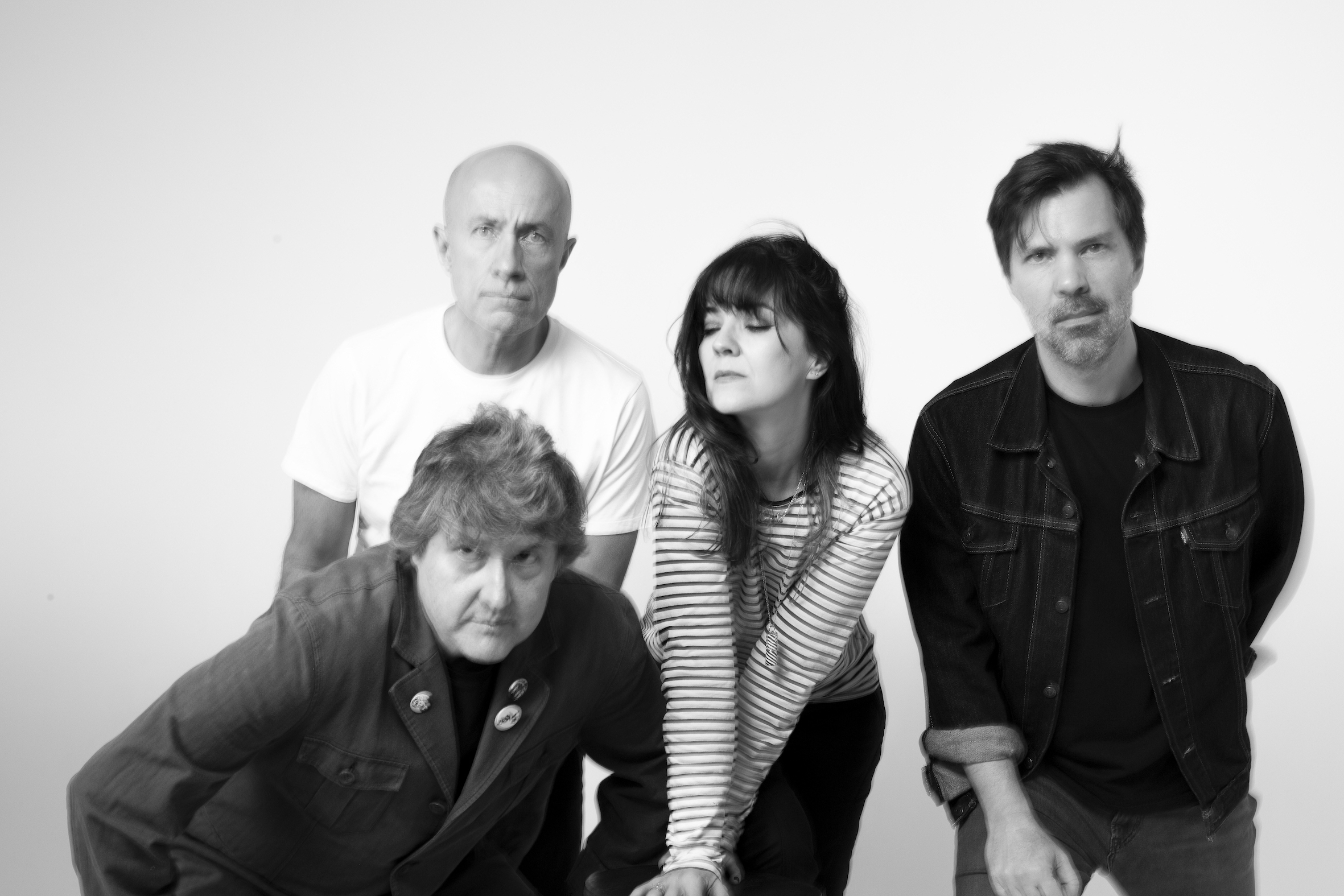 Capsula estreia com “Dopamina”, single sobre ansiedade digital e hiperconexão