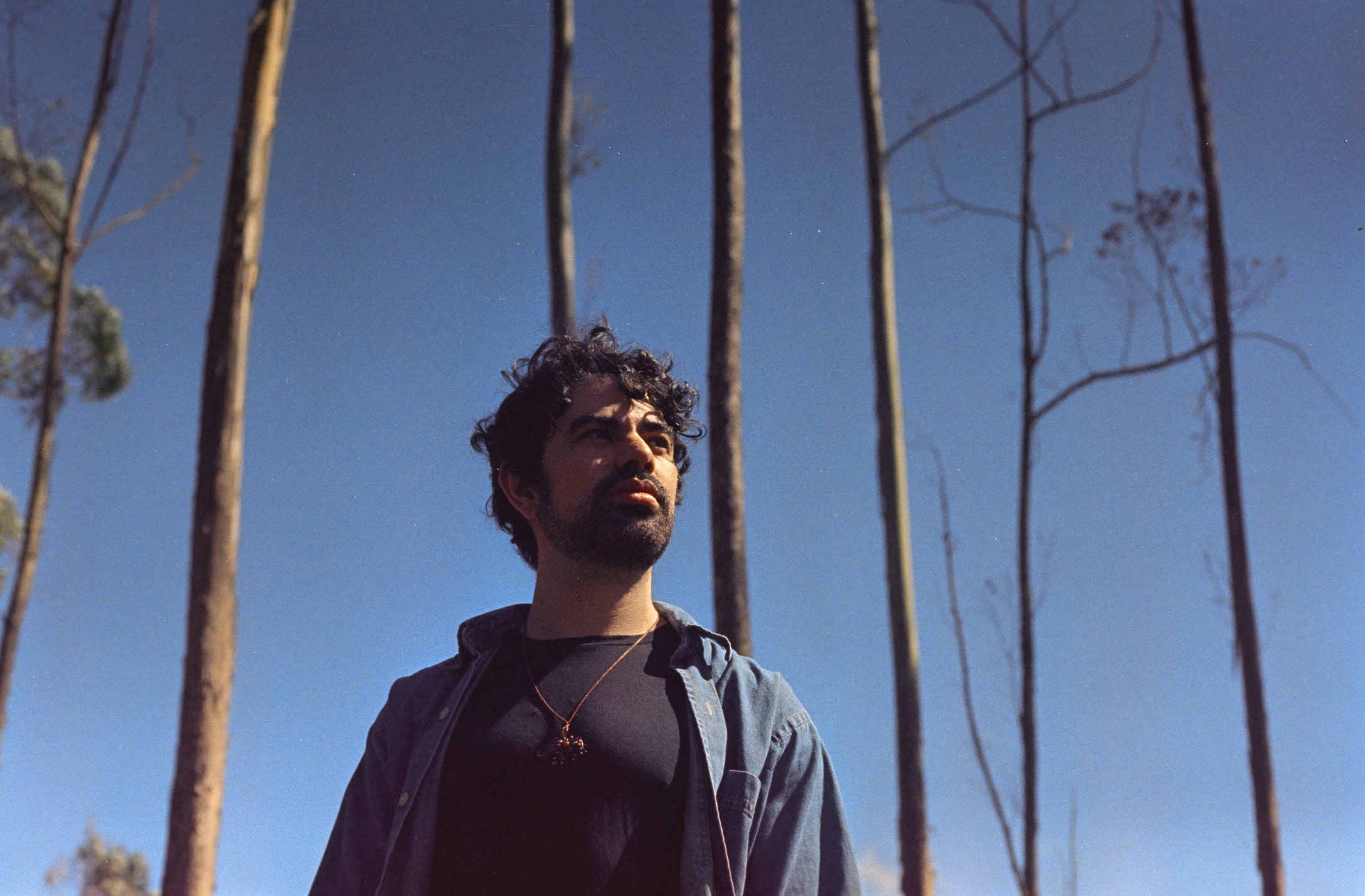 Esquece o horário: Luís Perdiz mostra novo single “Estadia”